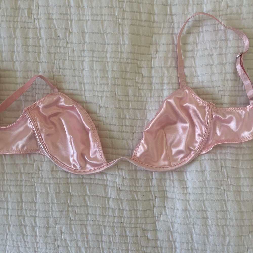 Princess Polly satiny and silky Charmed Bralette in Pink - Picture 4 of 5